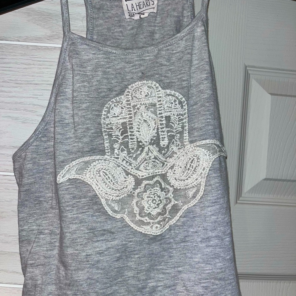 Cute crop top!